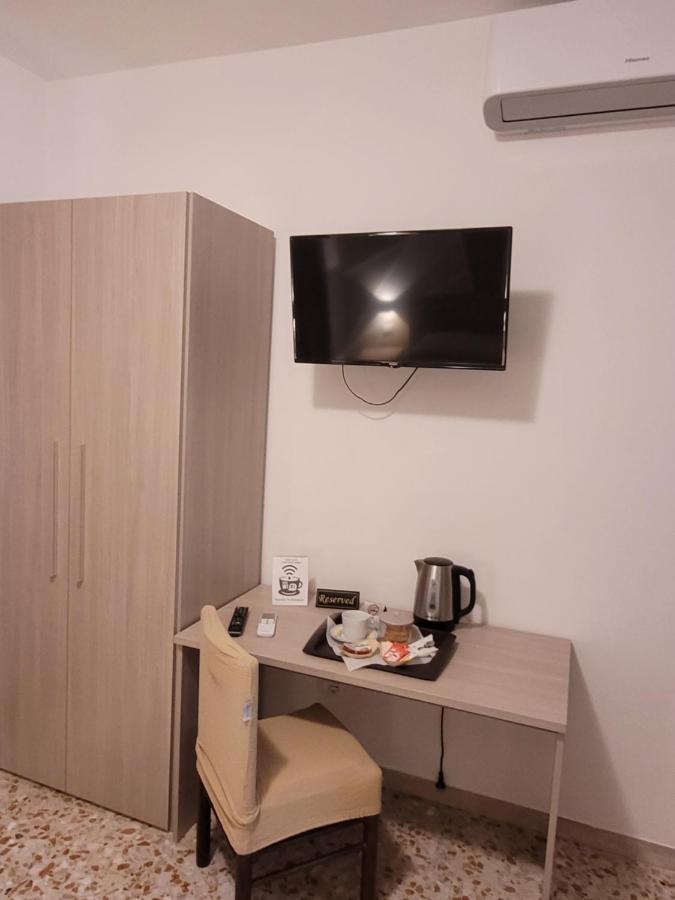 B&B "Gabriel&Melissa" Airport View - Nuova - Ristrutturato Gennaio 2022 Тессера Экстерьер фото